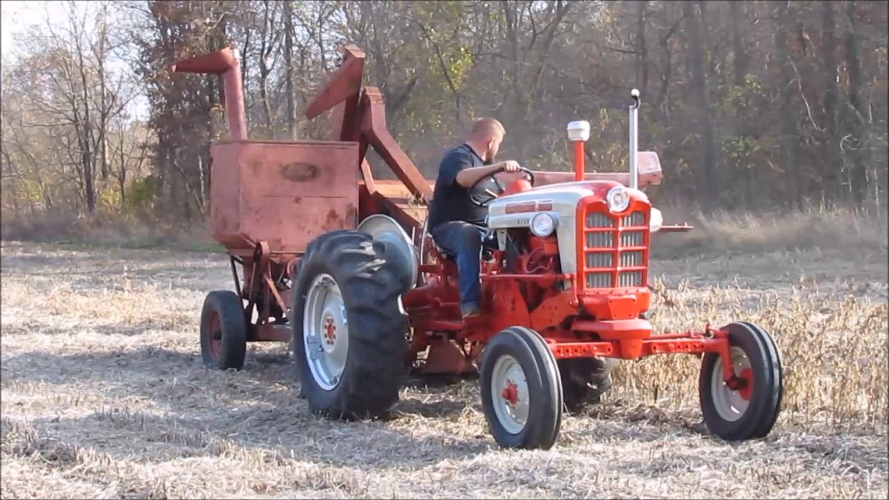 Ford 16-47 6 Foot Pull Type Combine