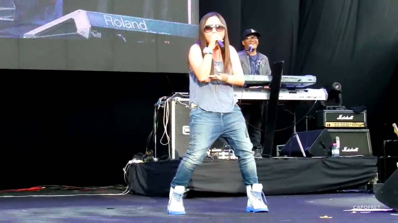 Charice - Louder, F1 Singapore Grand Prix (day 2)