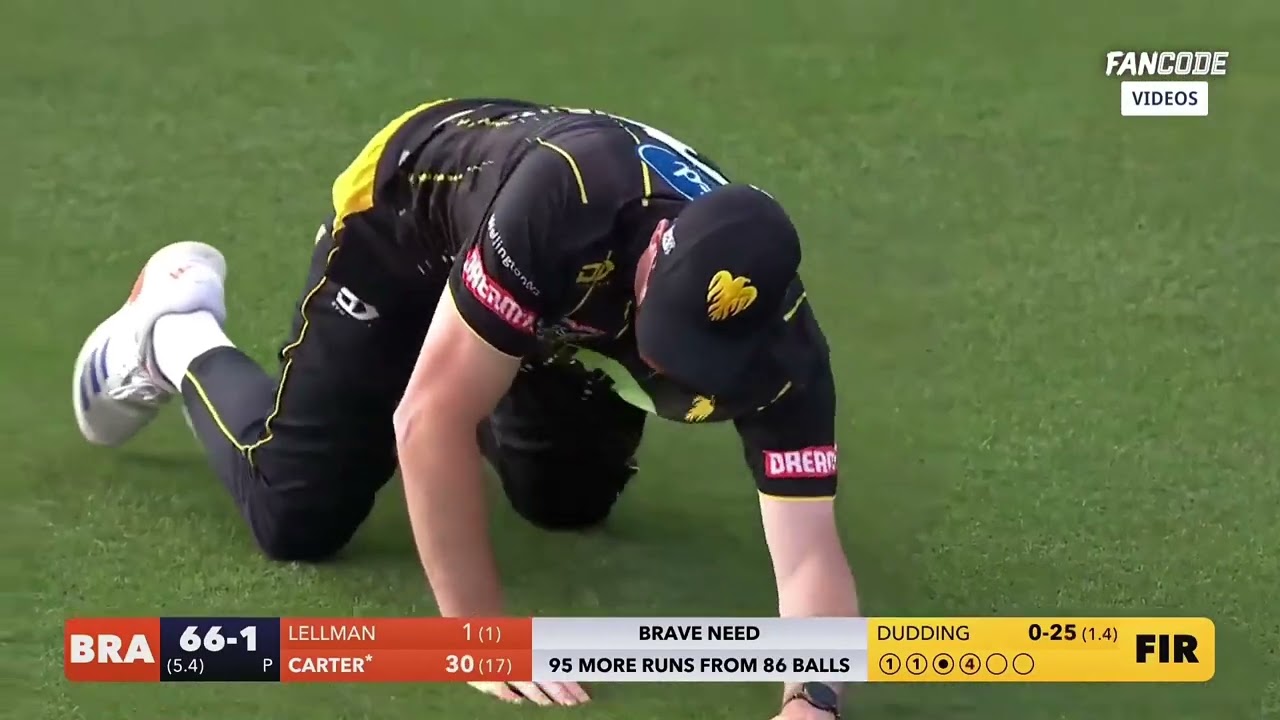 Joe Carter's 66 off 44