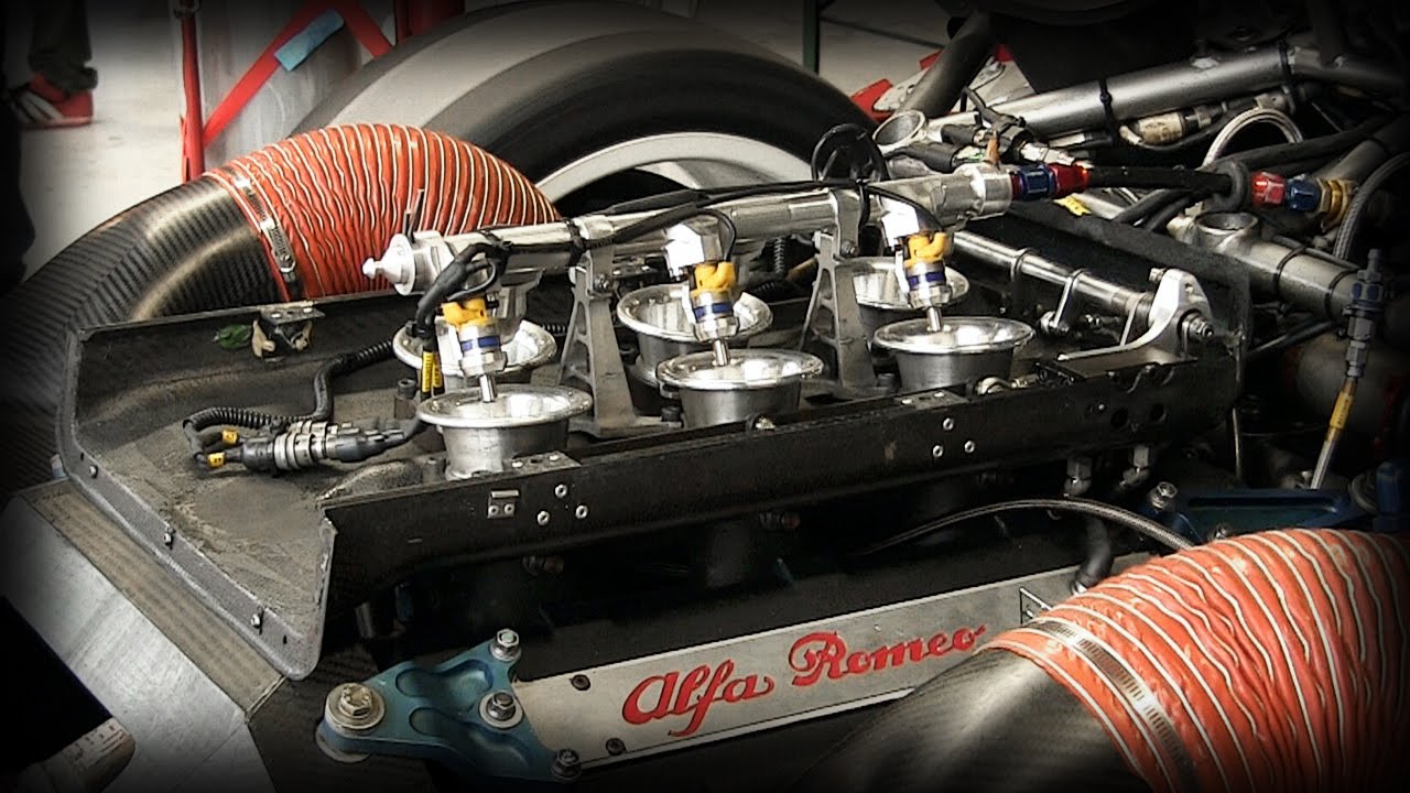 Alfa Romeo 155 V6 Ti DTM / ITC Warm Up - 2.5L V6 Engine Fuel Injectors & ITBs View