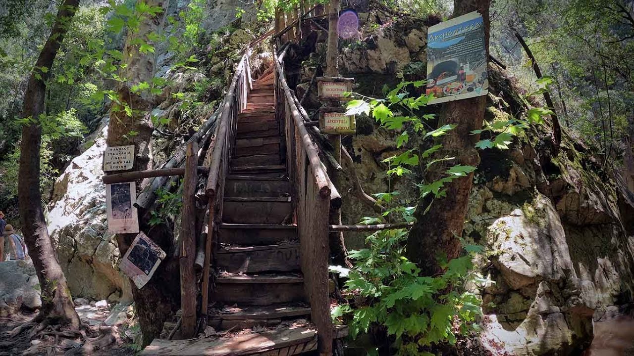 Potami Beach & Watervallen – Natuurschoon op Samos, Griekenland 🌊🍃
