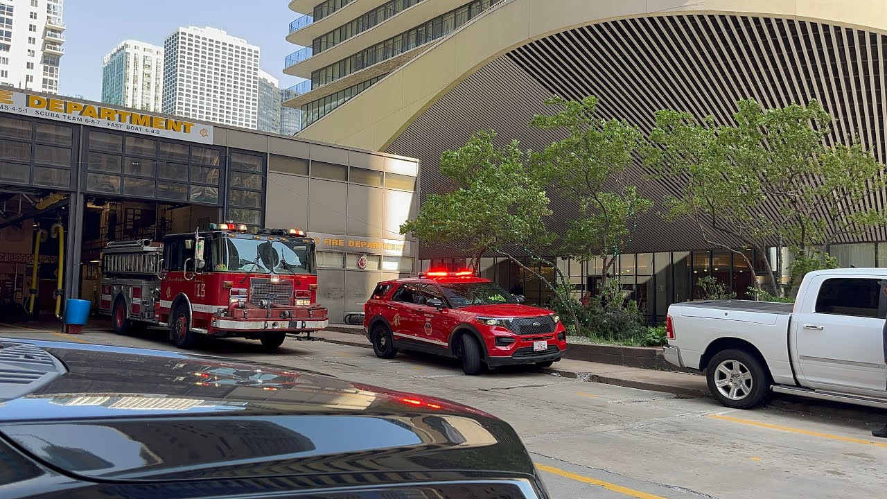 Chicago fire department multiple units responding