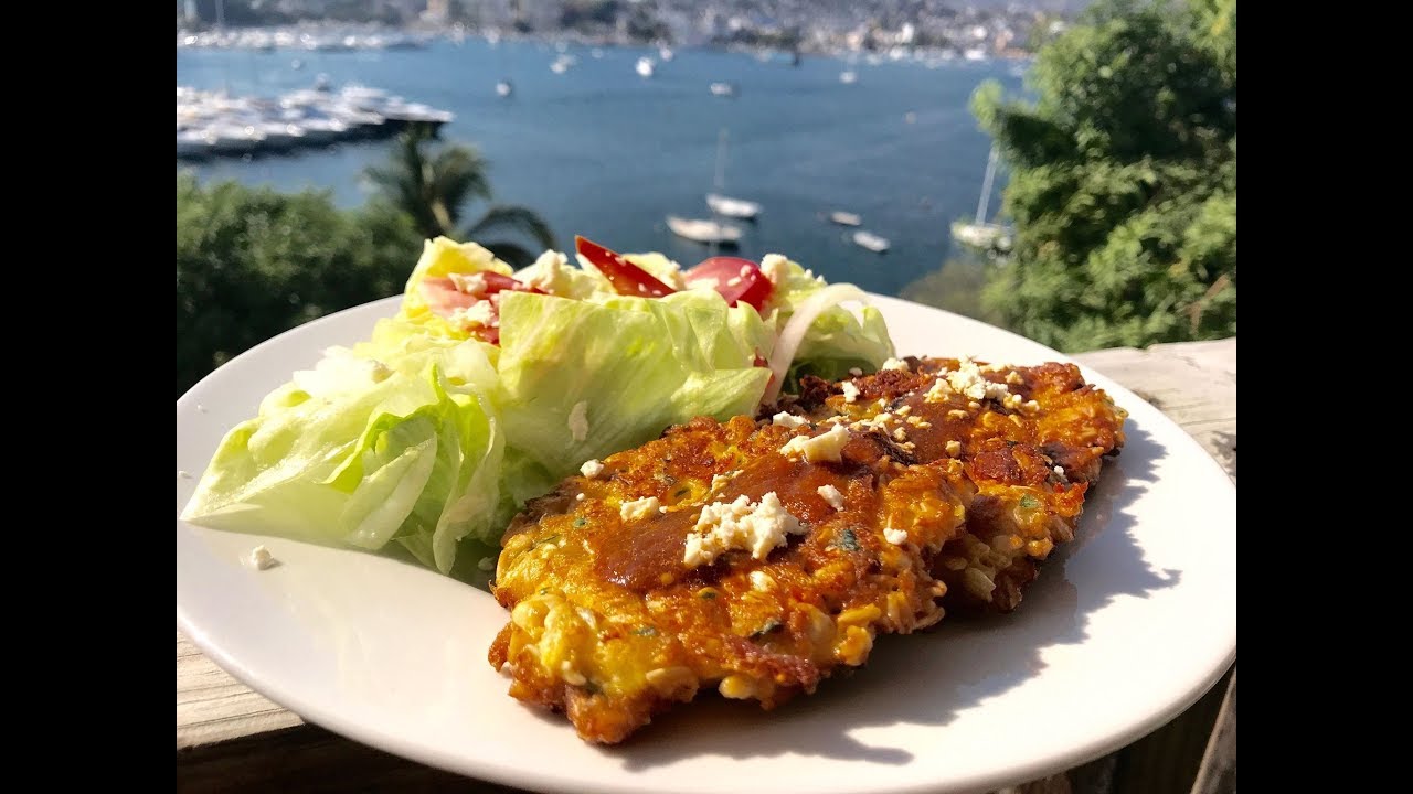 TORTITAS DE AVENA Y SALSA DE MORITA
