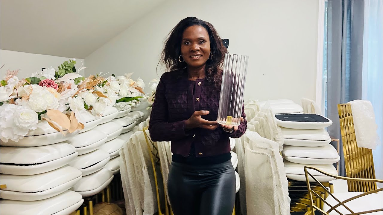 Внутри склада организатора роскошных мероприятий | Экскурсия по стульям, декору и сервировочным т...