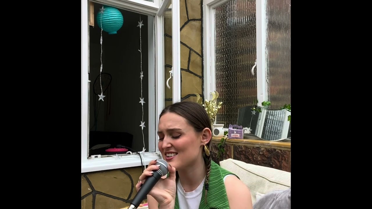 Stephanie Carr - Pop/rock show reel