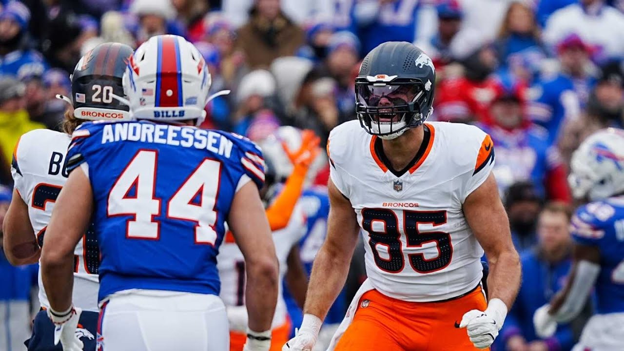 VIDEO: Broncos TE Lucas Krull signs exclusive rights tender