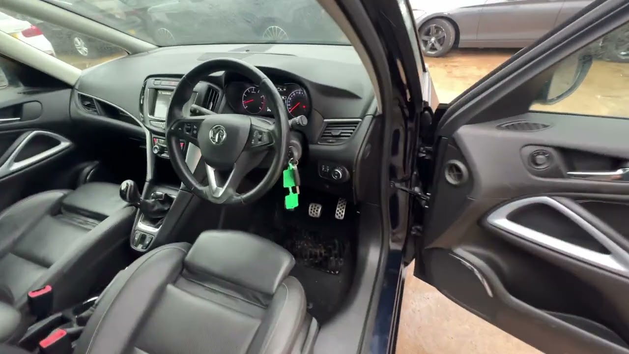 Vauxhall Zafira Tourer 1.4i Turbo SRi Nav MPV 5dr Petrol Manual Euro 6 (140 ps)SL67BZU