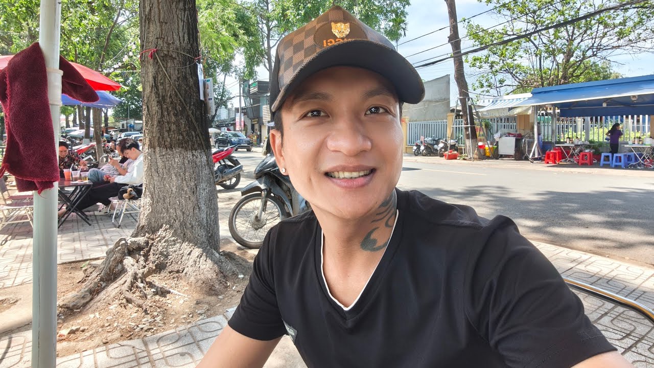 Tròn Tròn TV đang phát trực tiếp!