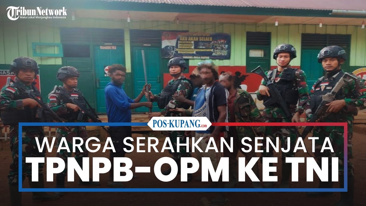 Warga Boven Diegol Serahkan Senjata Eks Pimpinan TPNPB-OPM Kodap V ke TNI