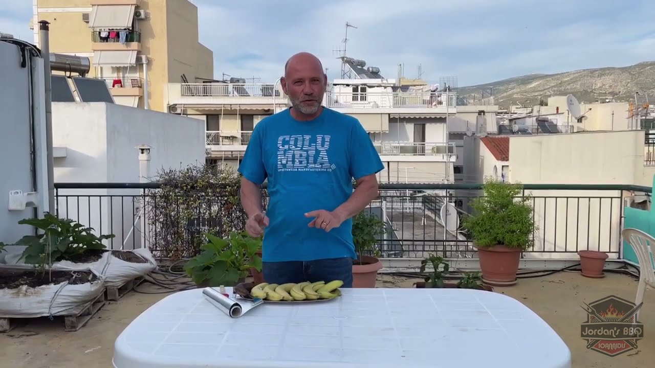 ΜΠΑΝΑΝΕΣ ΣΤΑ ΚΑΡΒΟΥΝΑ