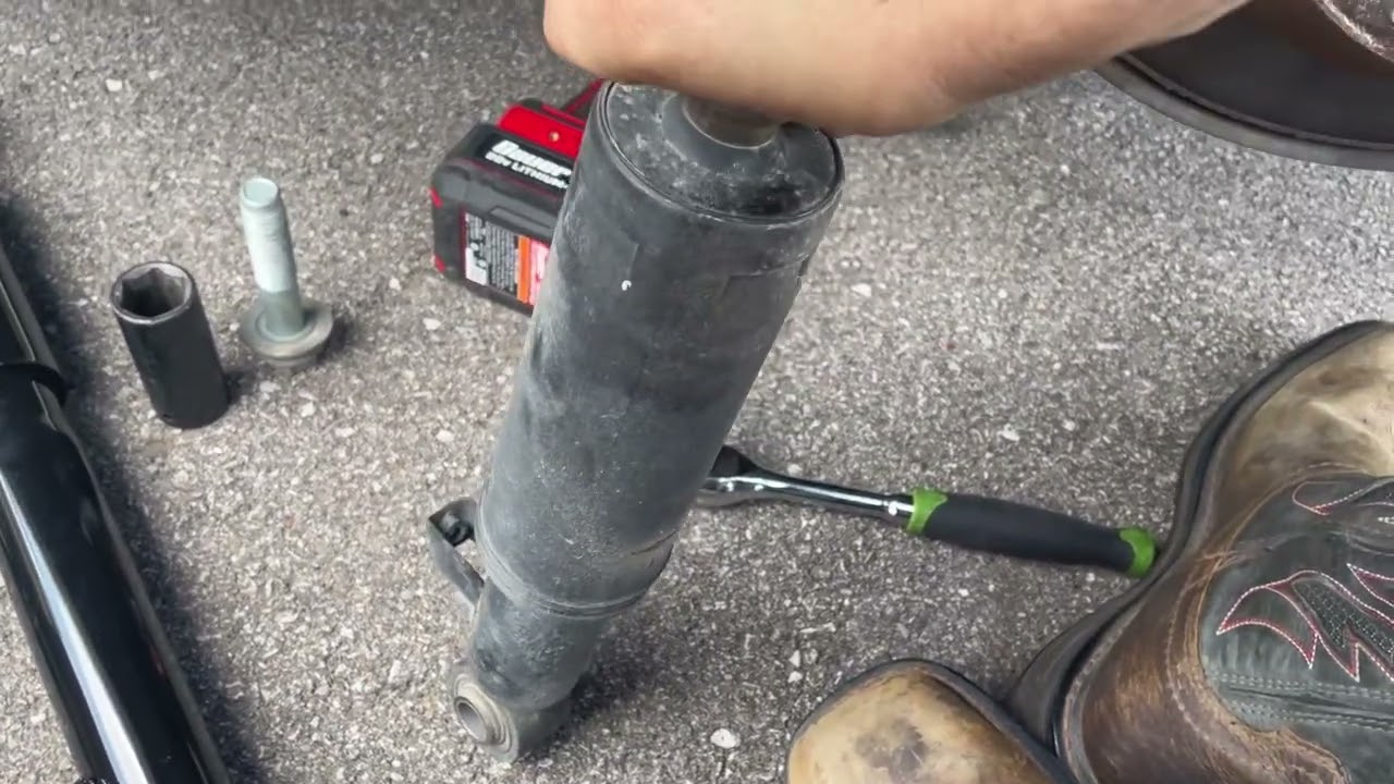 2017 Hyundai Santa Fe Rear Shock Replacement