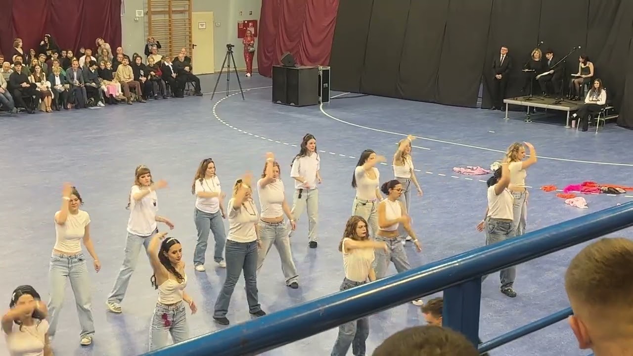 Lívcsi osztálytánc 2025.12.04