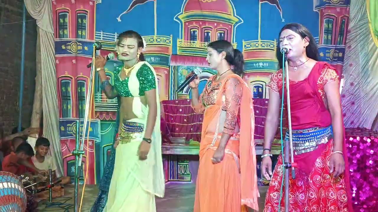 खनक खनके बोले मोर चूड़ियां कंगना छुक छुक रेलीया से आईहै सजनवा //डांसर श्रीदेवी गजल2026 VIP Balrampur