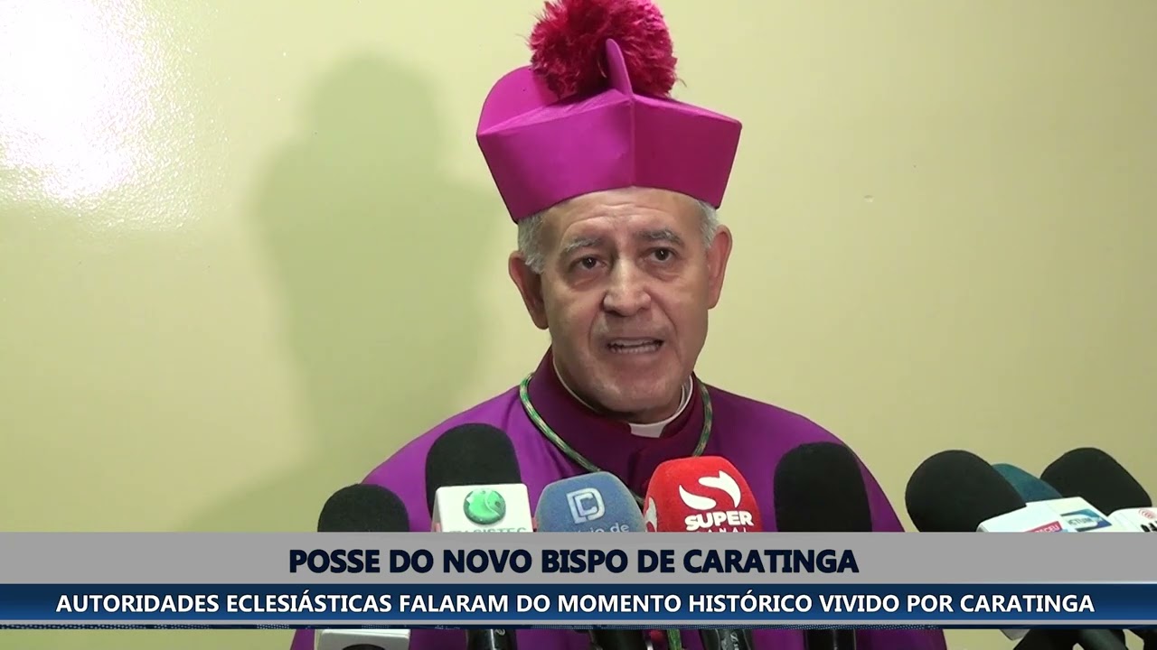 AUTORIDADES ECLESI&Aacute;STICAS FALAM DA POSSE DO NOVO BISPO DE CARATINGA, DOM JUAREZ DELORTO SECCO