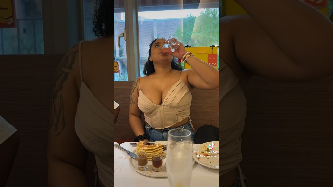 Bottomless mimosas at maple top brunch in Seoul Korea