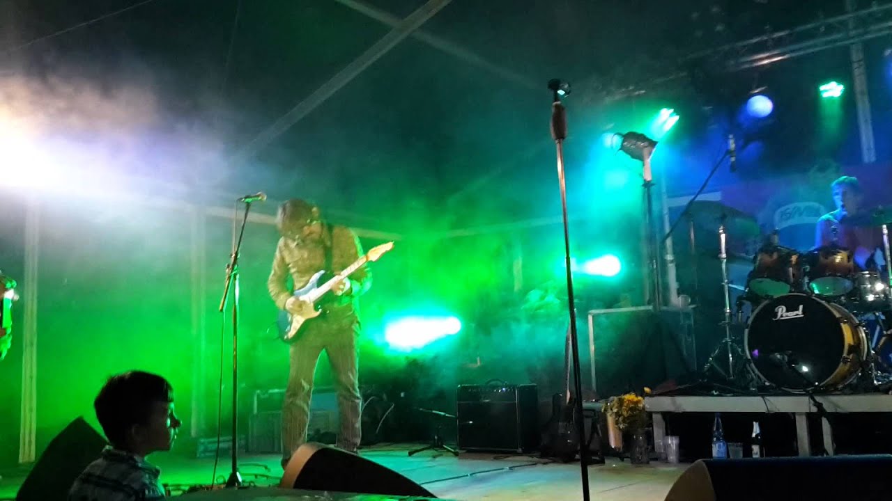 Berlin Beat Club spielt  Child in Time