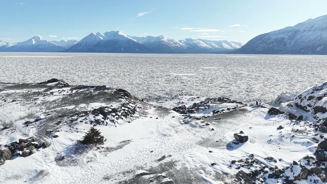 Beluga Point / Lookout - Drone view of the Mountains