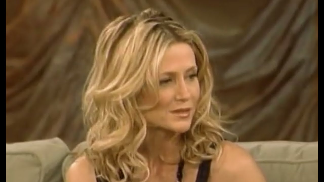 Kelly Rowan 