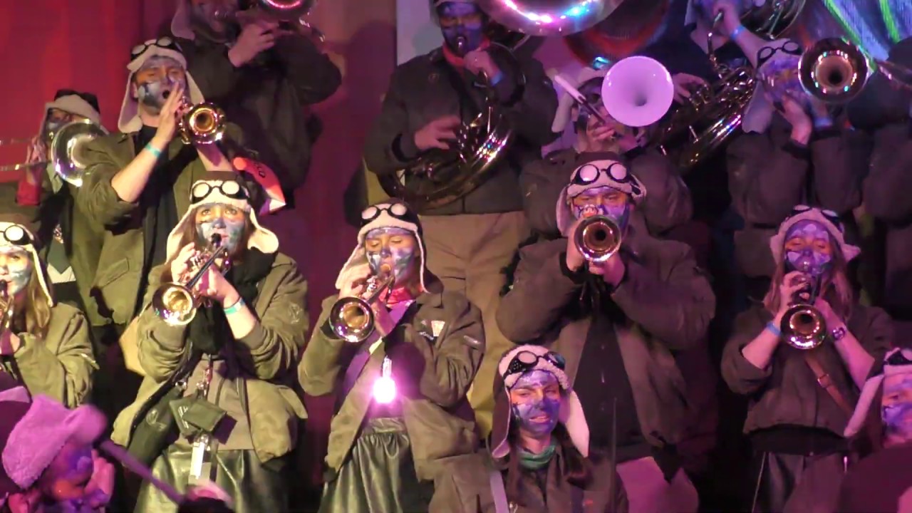 Escholzmatt Fasnacht 2018 &Auml;nteguugger Turnhalle Auftritt Schmutziger Donnerstag