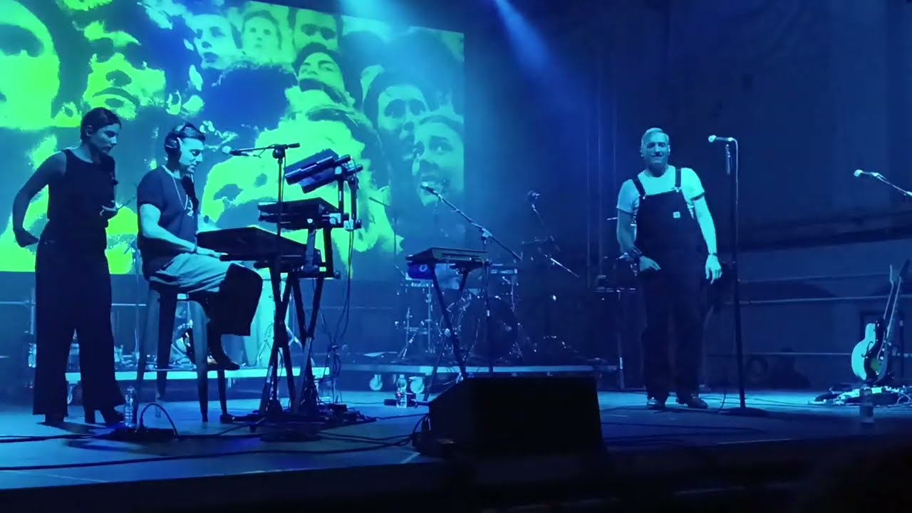 Casino Royale - CRX (Io rifletto) Live@ Dumbo