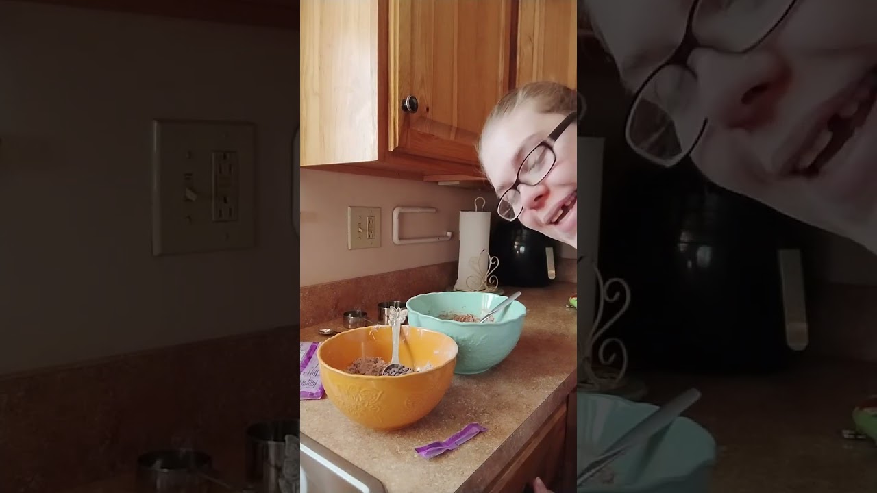 Teaching you how to bake chocolate chip cookies and a story.