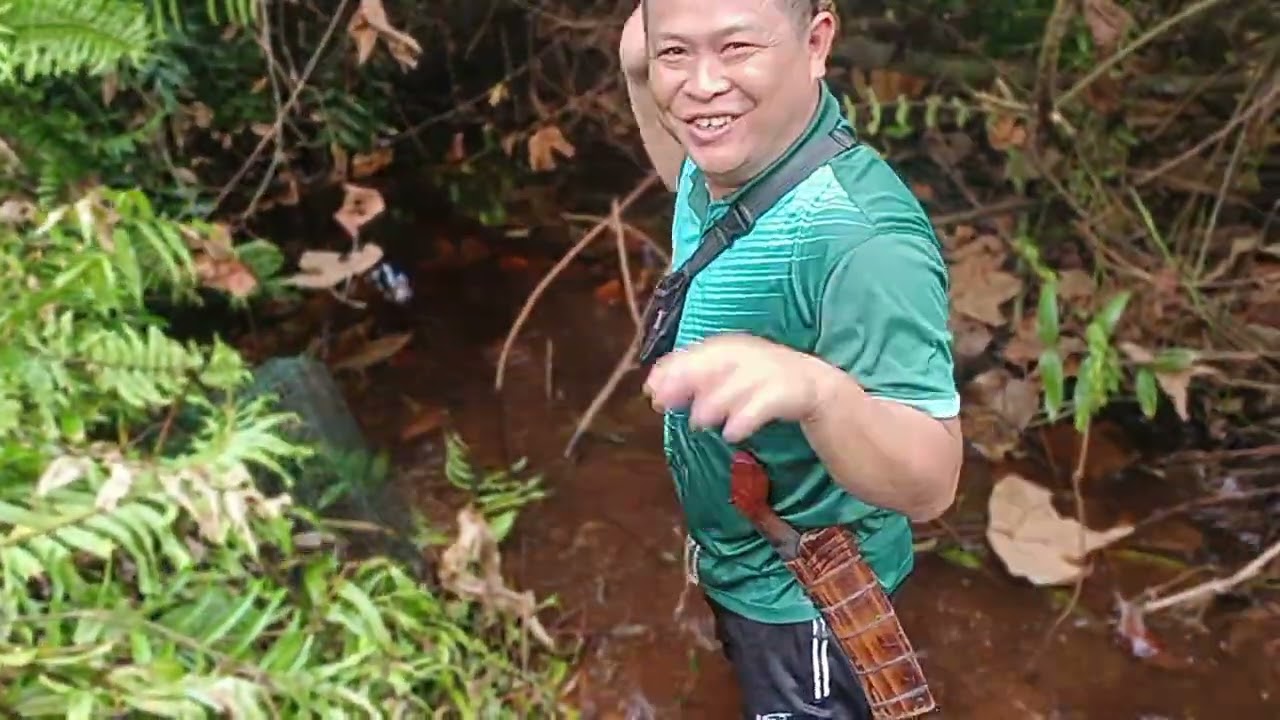 Hmmm ada ular lagi geng..Pandai melatah meda ular dalam bubu..#NgabasBubu