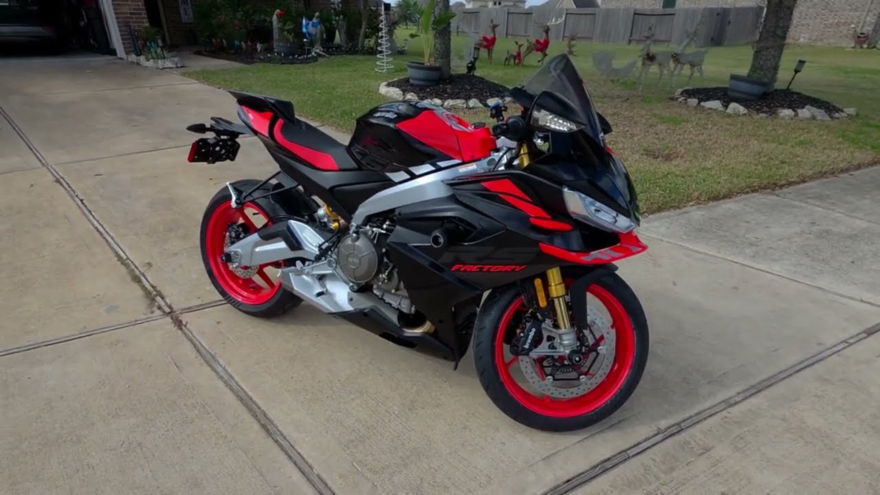Мотоцикл Aprilia RS660 поставлен с завода!