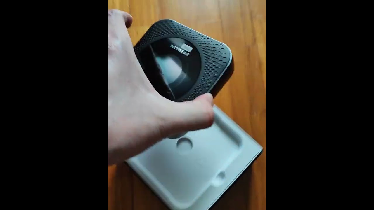Netgear Nighthawk M1 LTE mobile Gigabit Router
