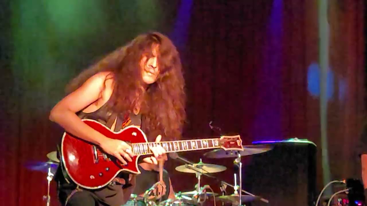 Solo Evan playing with New Dawn (bass player was a last minite fill in) 