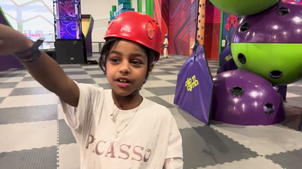 لعبنا في أكستريم زون بمول عمان 🔥😍…