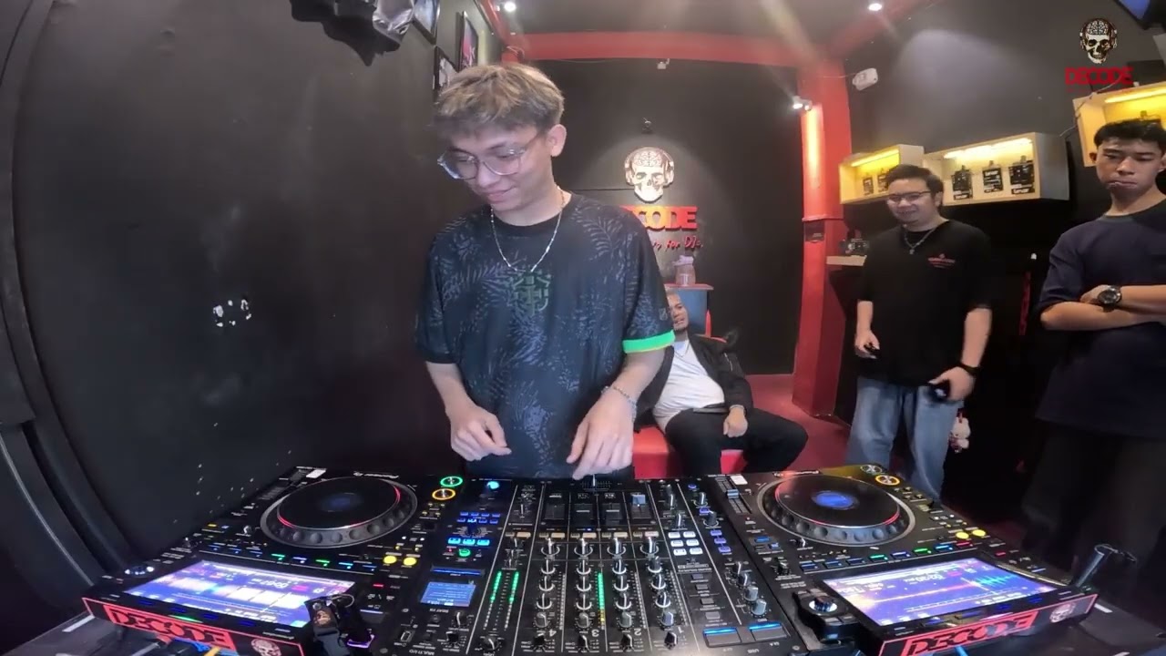 4 DJs _Only in 50mins - Different Vibe