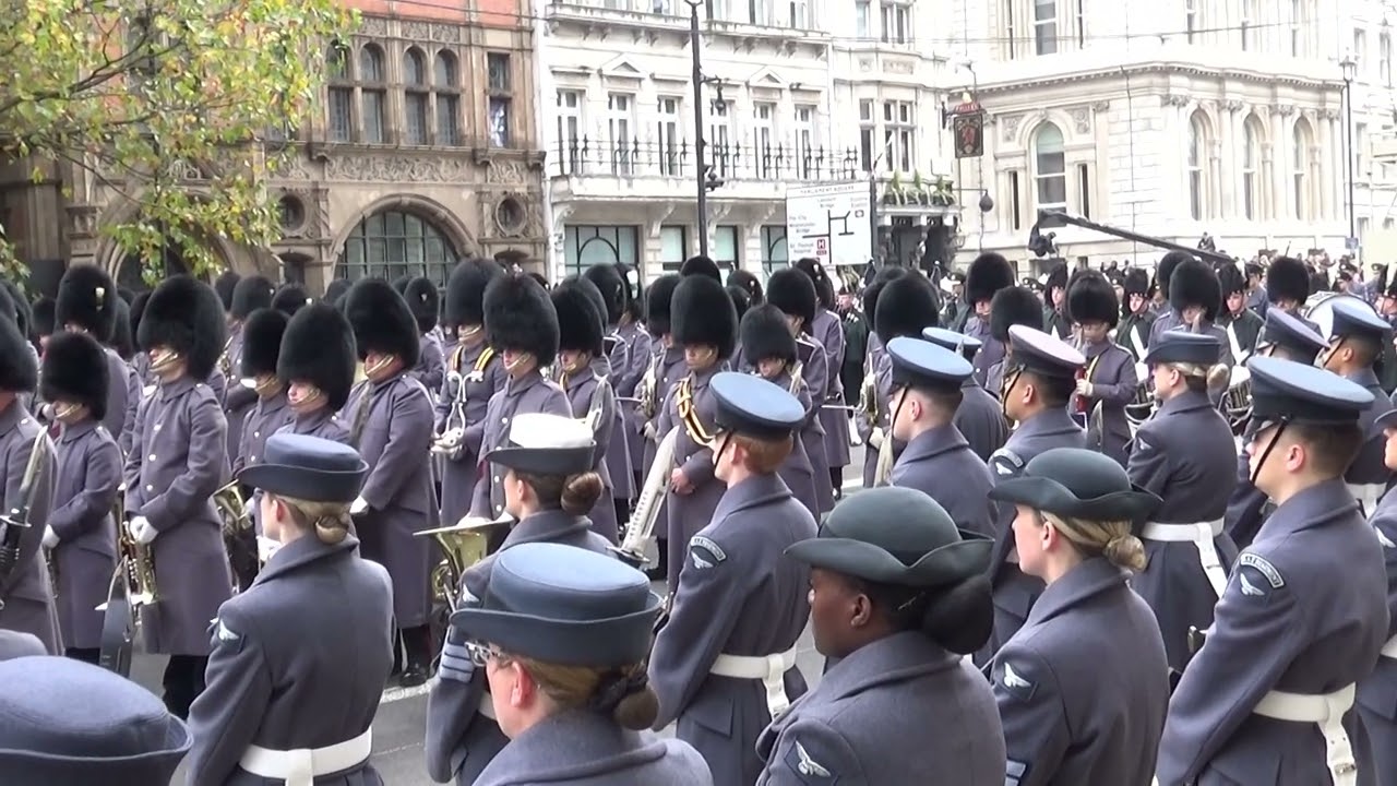 Remembrance Sunday 2022 Pipes & Drums with Flowers of the Forest