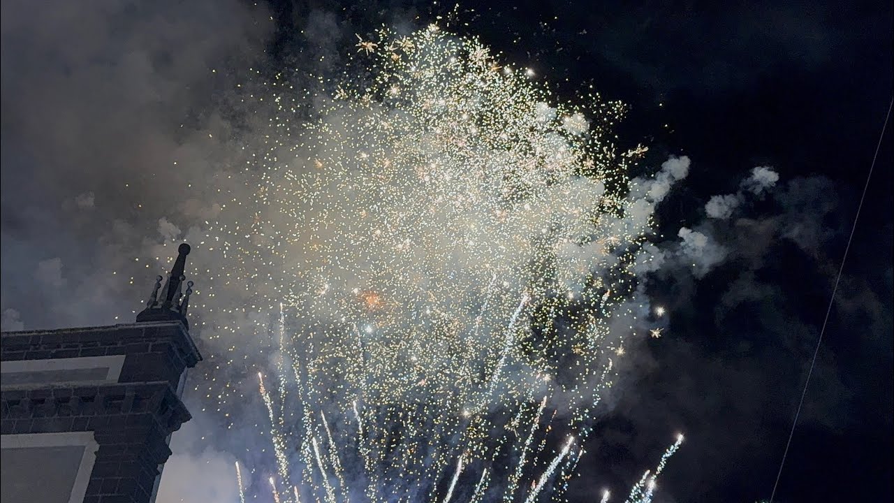 Trecastagni 10 Maggio 2025 Rientro Santi Martiri al Santuario e Spettacolo Pirotecnico ETNA PYRO 4K