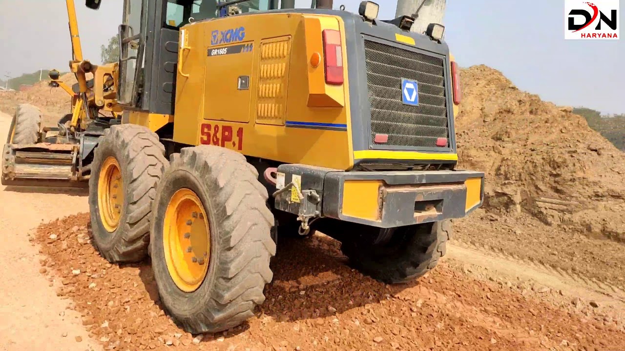 रोड बनाने वाली ऐसी मशीन जो घंटों काम सेकेंडों में करती है