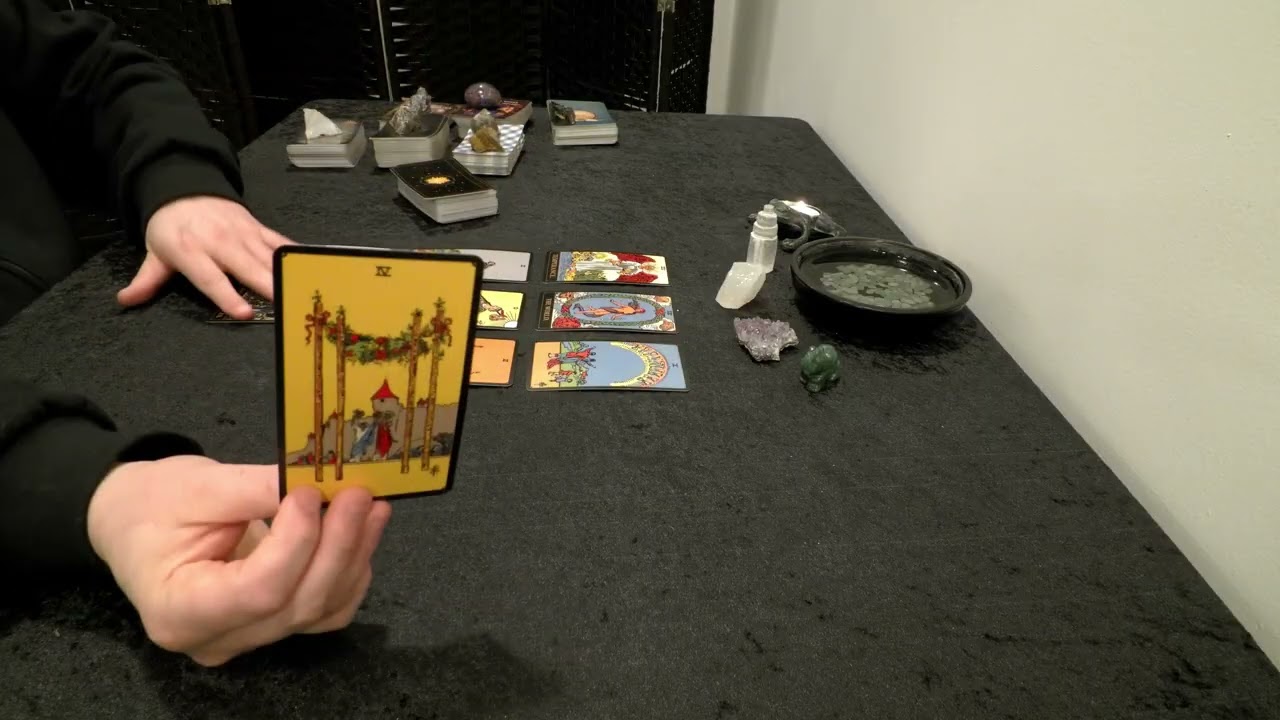 TRUMP'S DOWNWARD SPIRAL, GABBARD IN JAIL?, RACIST TWEET, FULTON COUNTY, PUTIN, YAHU, Tarot Reading