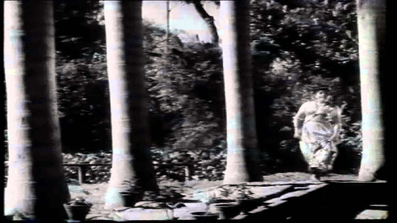 Jeevana Tharanga-Kannada Movie Songs | Manade Munide Nijavenu Video Song | Dr Rajkumar | TVNXT