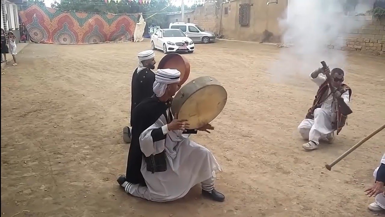 قصبة شاوية شوف القصبة تبكي والناس تتهول فرقة ثازيري ( ياخالي راني مريض)