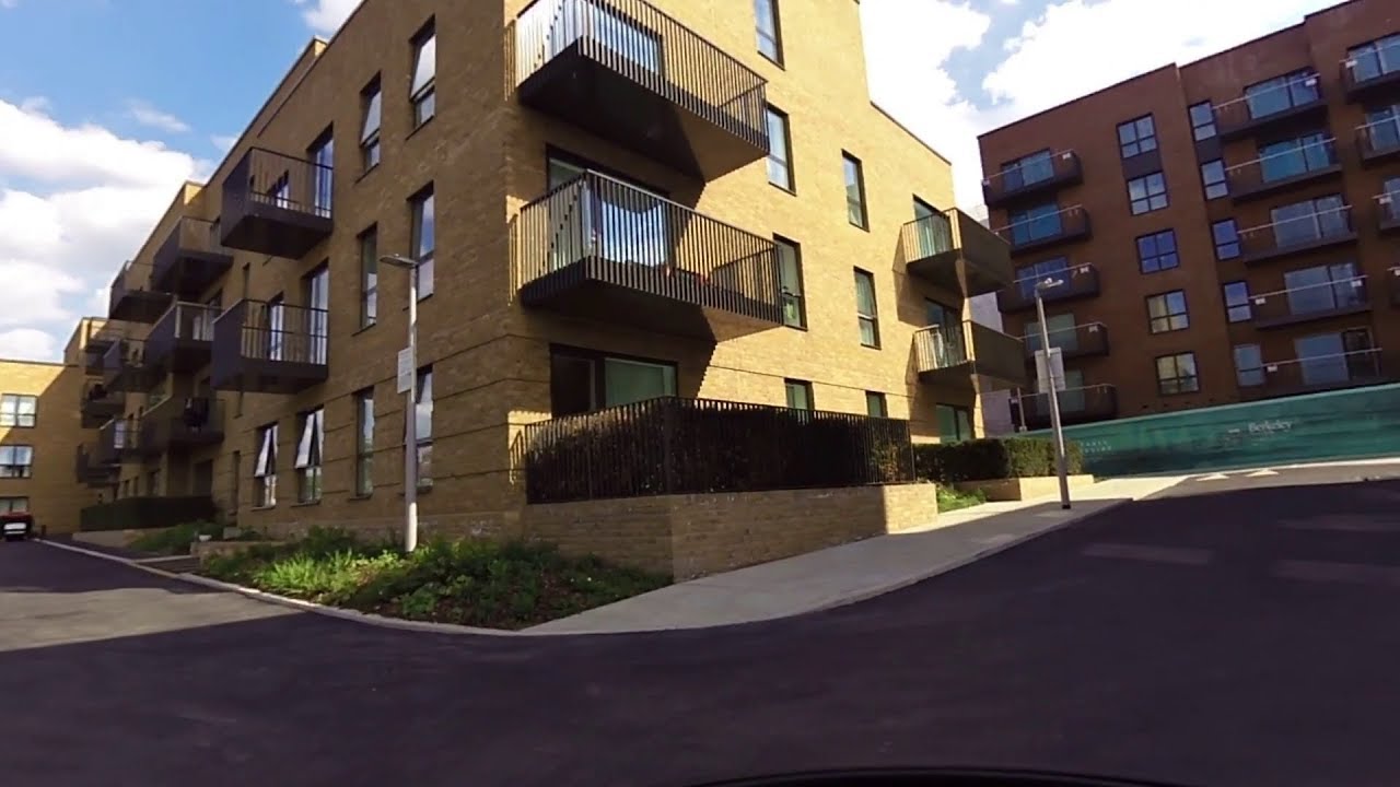 SOUTHALL.  ACCOLADE AVENUE, SAMARA DRIVE + CEDRUS AVENUE.