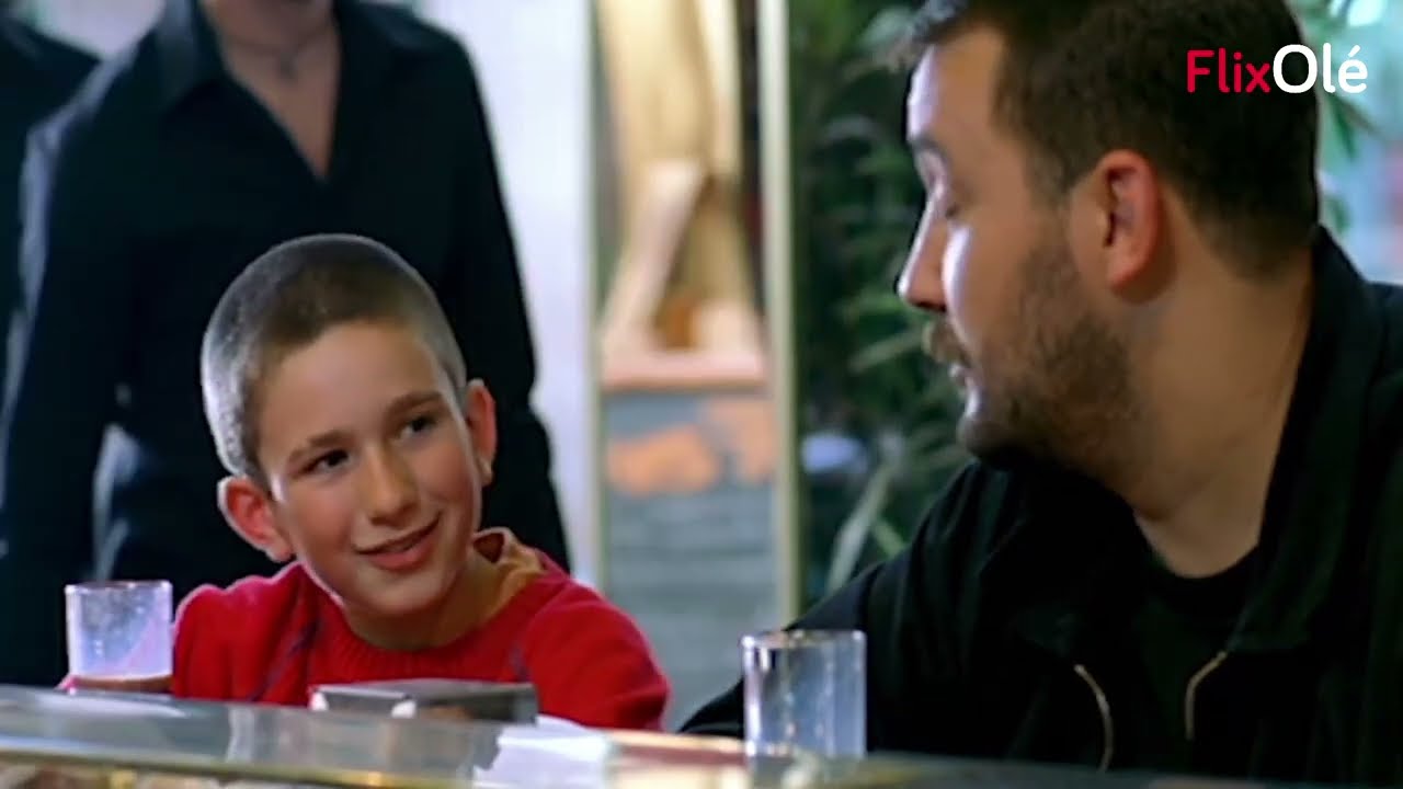 Tierna escena en Cachorro (Miguel Albadalejo, 2004)