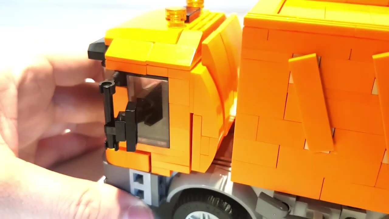 Lego garbage truck - LEGO CITY TRASH TRUCK
