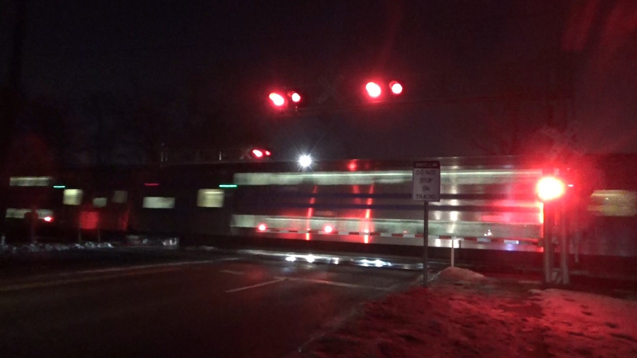 LIRR 522 Double Decker Train with Good K5LL Blowing - Straight Path Railroad Crossing N Lindenhurst
