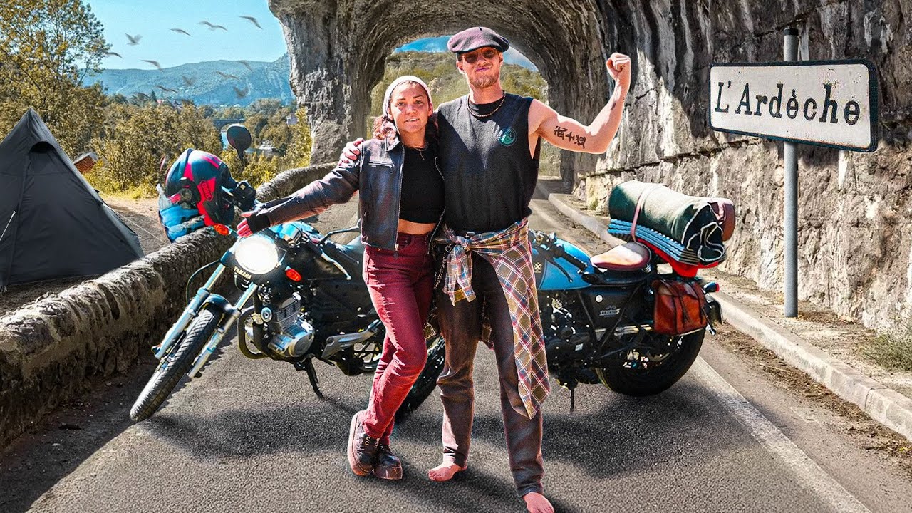 JE VOYAGE EN MOTO avec ma copine à travers l'Ardèche (c'était incroyable !)