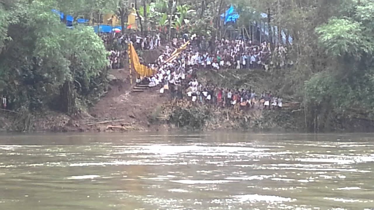 Edakkulam palliyodam neeraniyal.