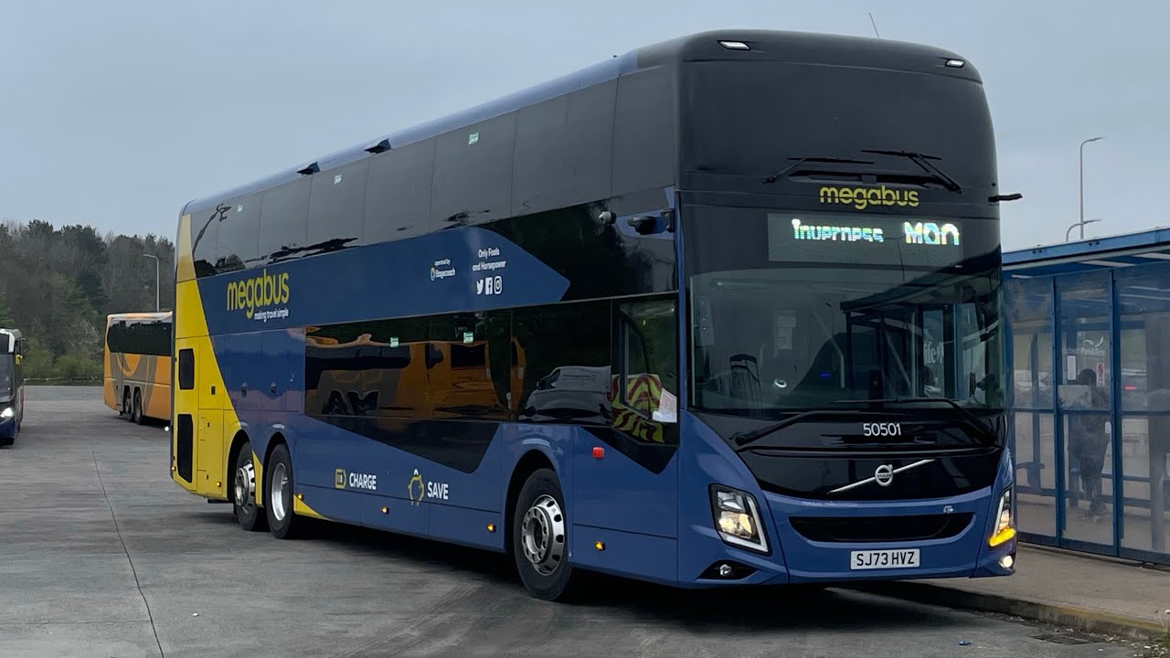 *First day in service* Megabus Volvo B13RLET Volvo 9700 DD 50501 (SJ73 HVS) Service:M90