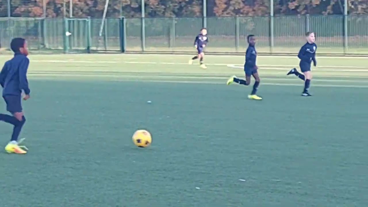ESPERANCE AULNAYSIENNE  u9 vs AS ERMONT u9 . match Amical le 22/10/2022.