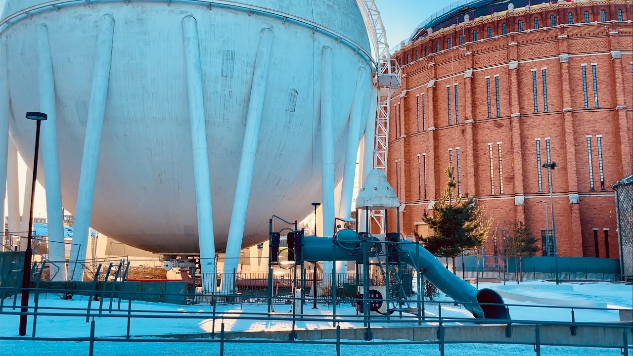 Stockholm Walks: Norra Djurgårdsstaden. Old, new and alien in a striking mix. 