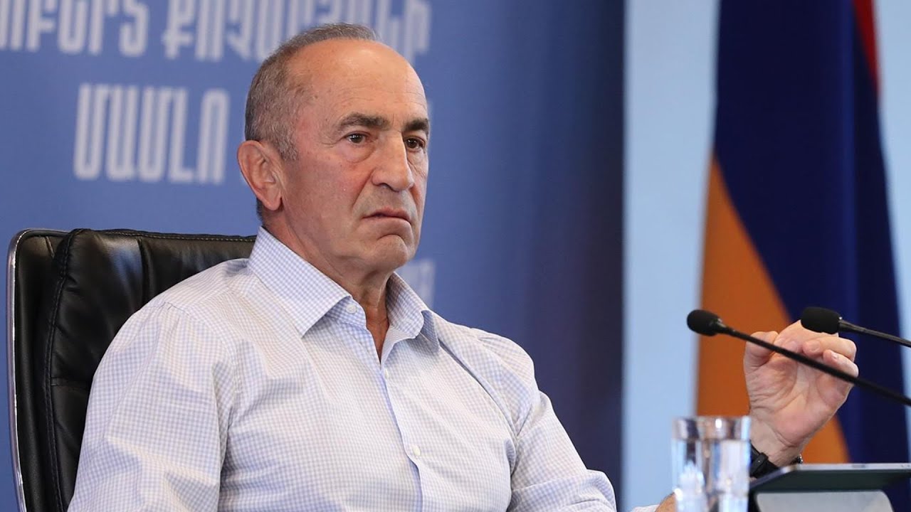 Ռոբերտ Քոչարյանը լրագրողների հարցերին է պատասխանում. ՈՒՂԻՂ