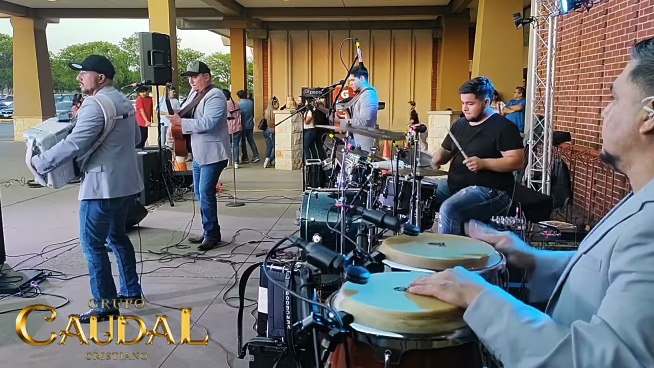 “La Bendición De Jacob” -  Grupo Caudal (En Vivo)