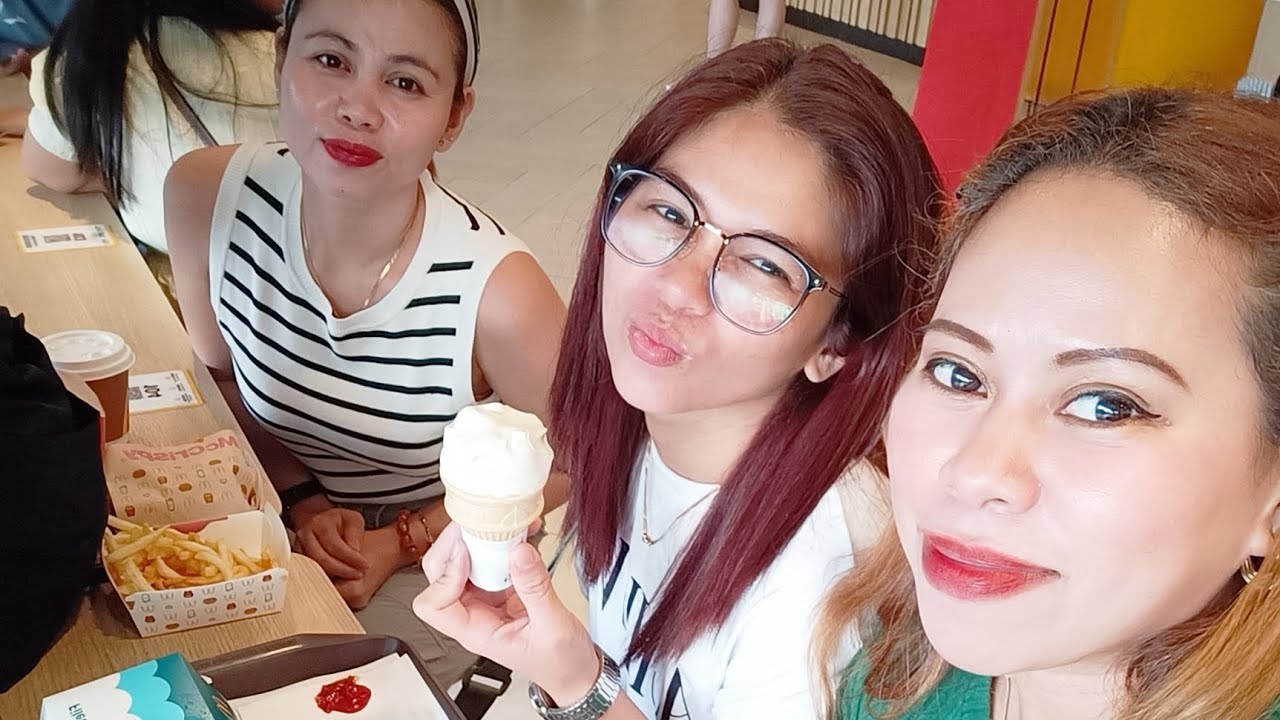 tara mcdonald ulit with friends naman#fastfoodlunch #mcdonalds #ofwhongkong