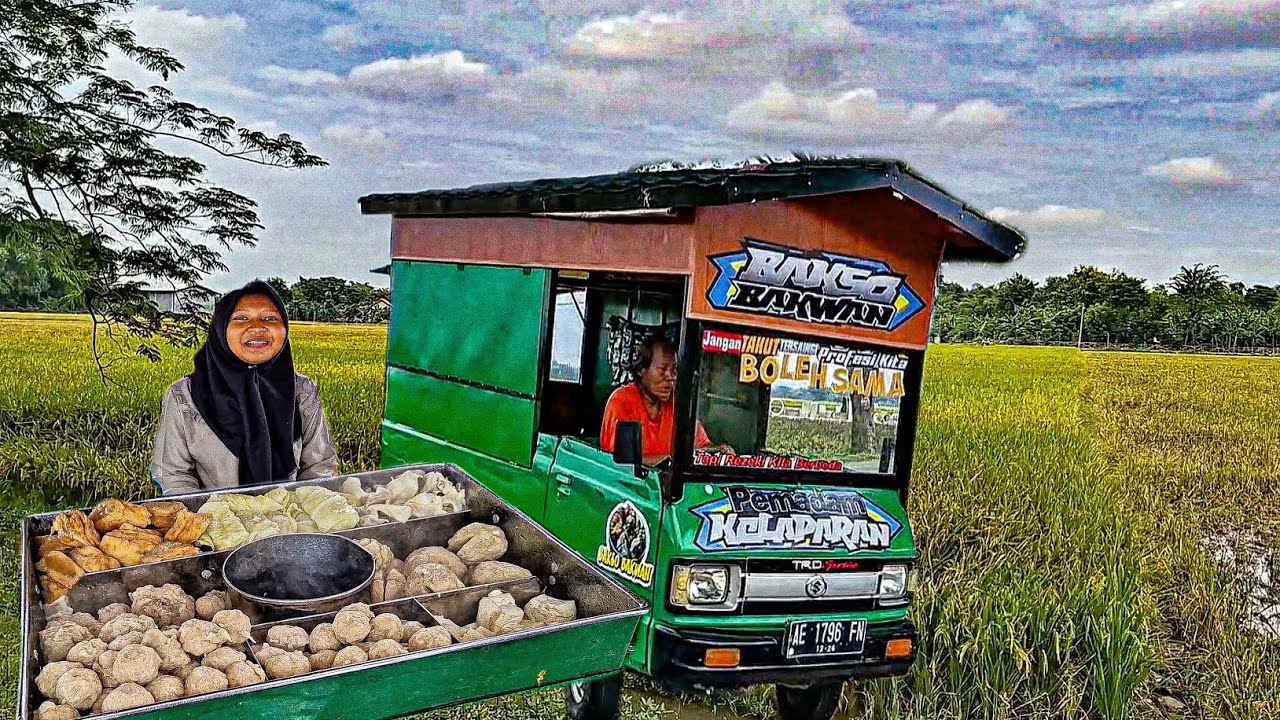 LUAR BIASA BAPAK INI CERDAS!! MOBIL CARRY NYA DI ROMBAK JADI GROBAG BAKSO YANG BISA JALAN  DAN UNIK